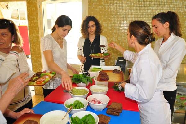 Edde Sands Wellness Cooking Class